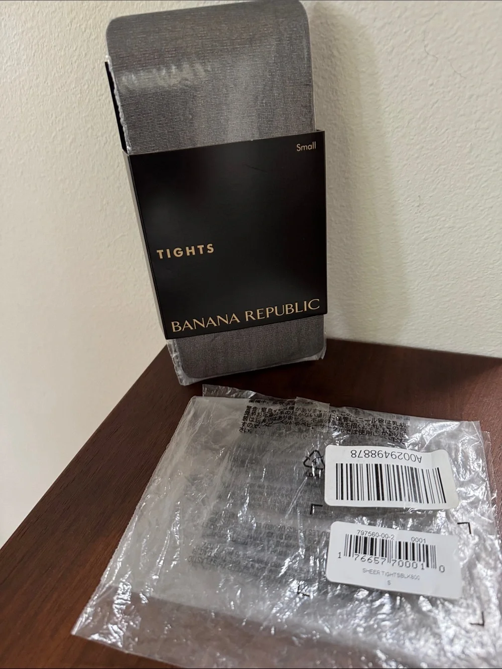 BANANA REPUBLIC TIGHTS NEW! SHEER 800 SEALED NYLON SPANDEX BLACK S SMALL 797560